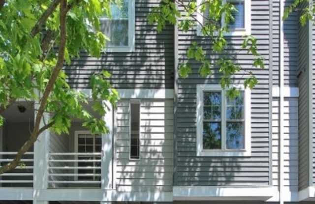 244 HEDGEROW RD - 244 Hedgerow Road, Green Knoll, NJ 08807
