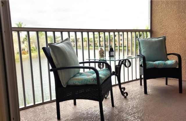 9651 Spanish Moss photos photos