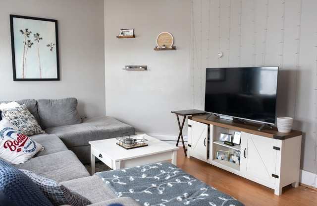 149 L Street 3 photos photos