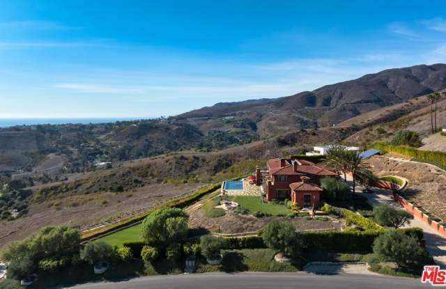 6093 Murphy Way Gallery 4