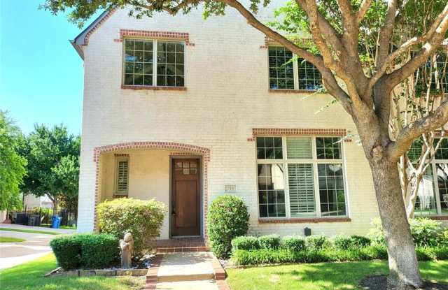716 Snowshill Trail Gallery 3