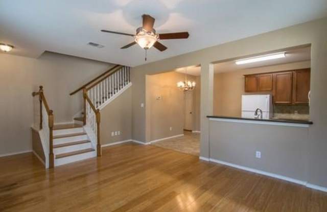 4135 Kyndra Circle Gallery 3
