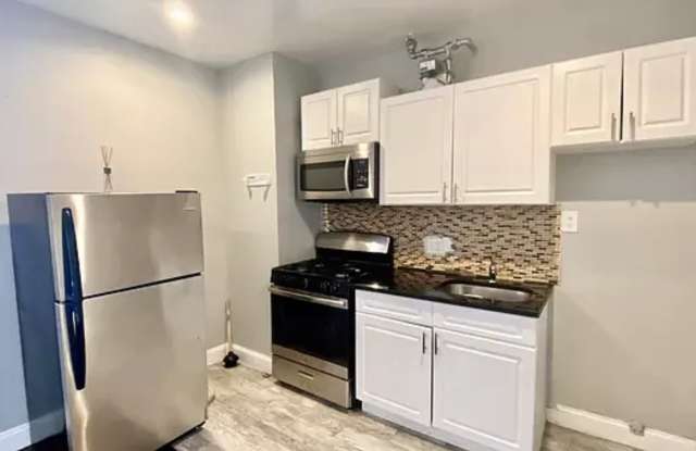 30 W 181st St photos photos
