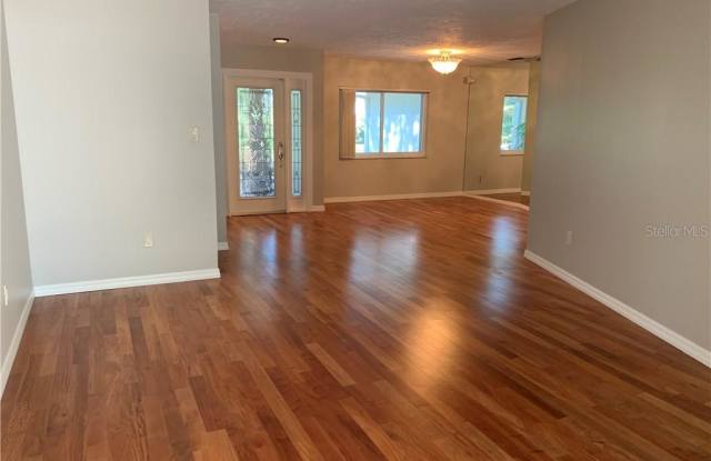 3329 FOXRIDGE CIRCLE Gallery 4