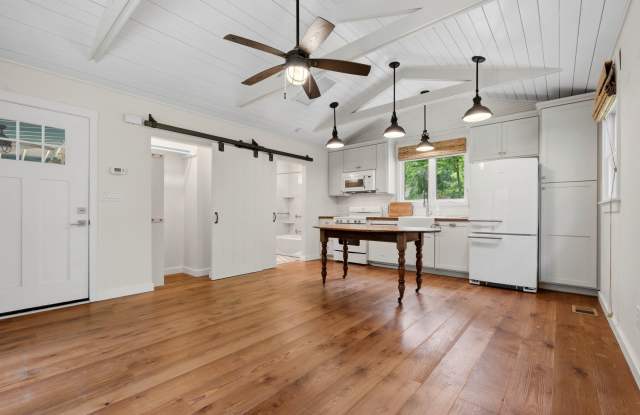 Charming 1BR ADU in Coveted Hope Valley with Private Screened Porch photos photos
