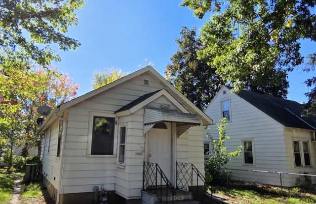 2104 Reaney Avenue East - 2104 Reaney Avenue East, St. Paul, MN 55119