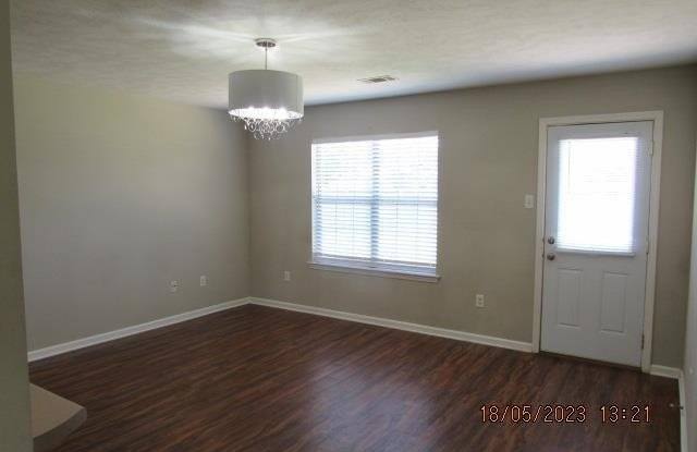 4660 Graham Drive Gallery 2