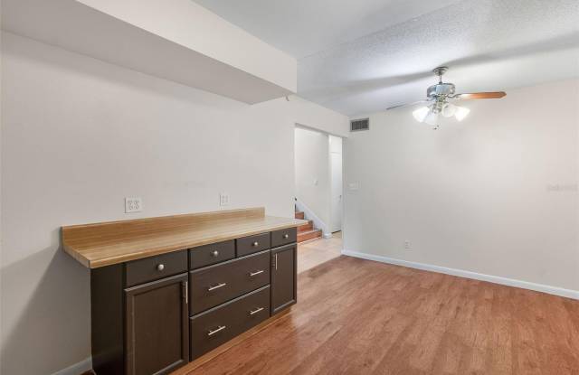 2078 LOMA LINDA WAY N Gallery 3