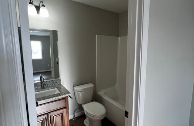 Duplex for rent in Quincy photos photos