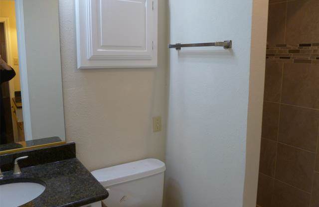 16361 Lauder Lane Gallery 3