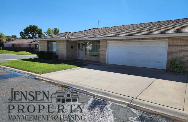 3 Bedroom Furnished Home in 55 + Older Community photos photos