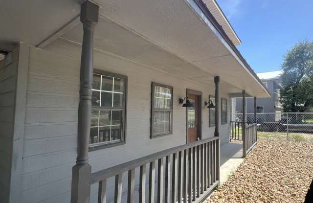 568 LAKE FRST Gallery 2