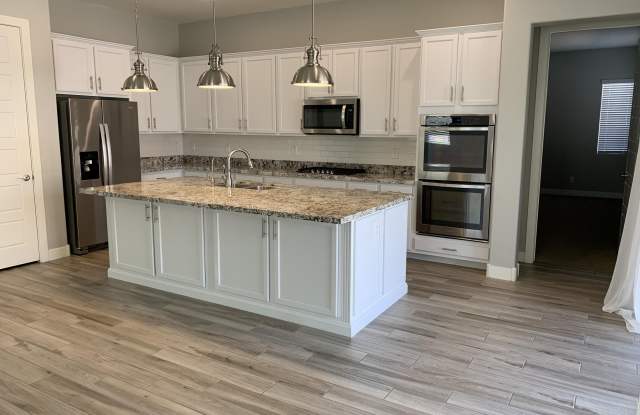 22654 E Stonecrest Drive Gallery 2