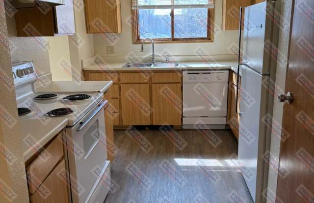 3 bedroom, 2.5 bath 1,256 sqft townhouse Gallery 3