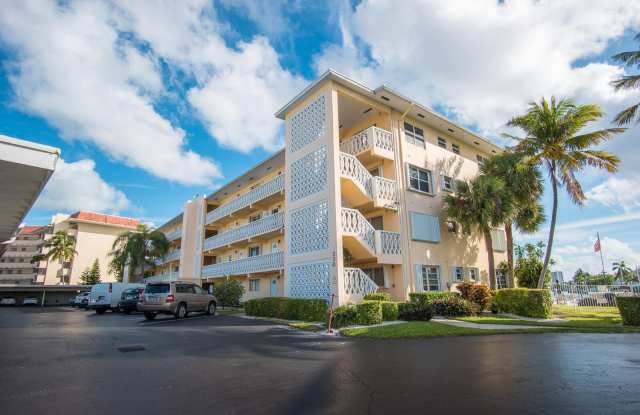 230 N Federal Highway photos photos