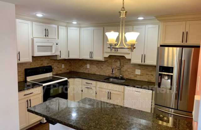 2751 Pennsylvania Ave photos photos