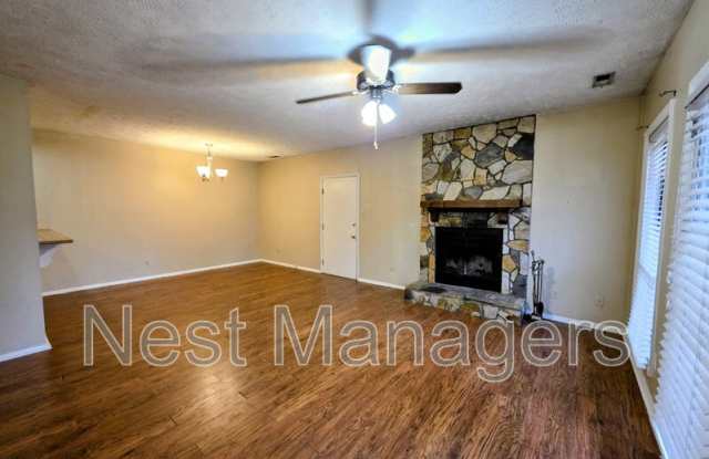 1861 Tryon Drive Gallery 4