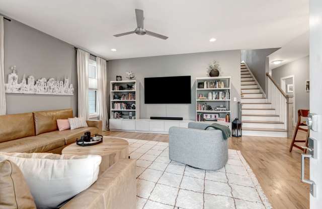 2038 Straightway Avenue photos photos