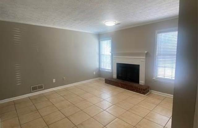 1370 Kennesaw Trace Court Gallery 3