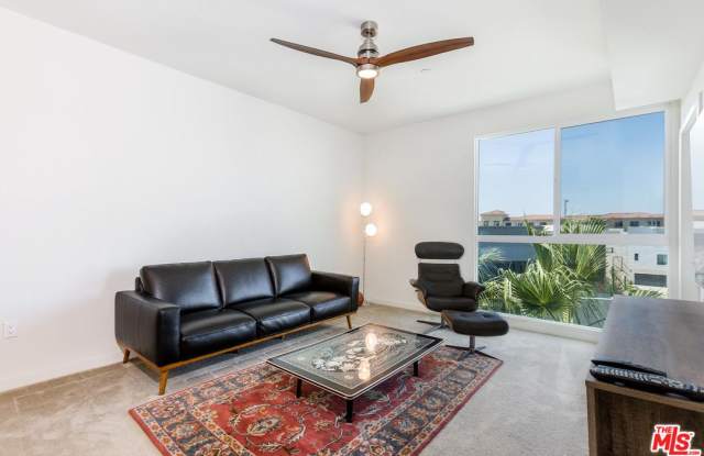 12655 BLUFF CREEK Drive Gallery 4