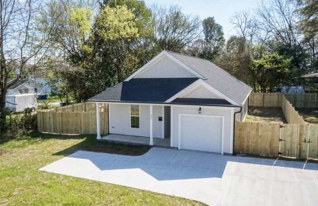Three Bedroom Home! Gallery 1