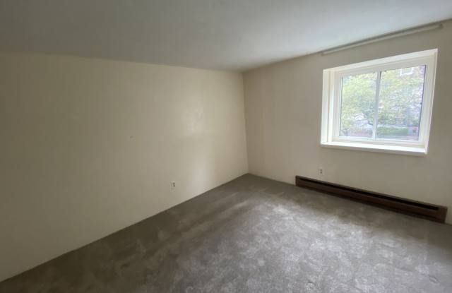 20 Erick Road Gallery 2