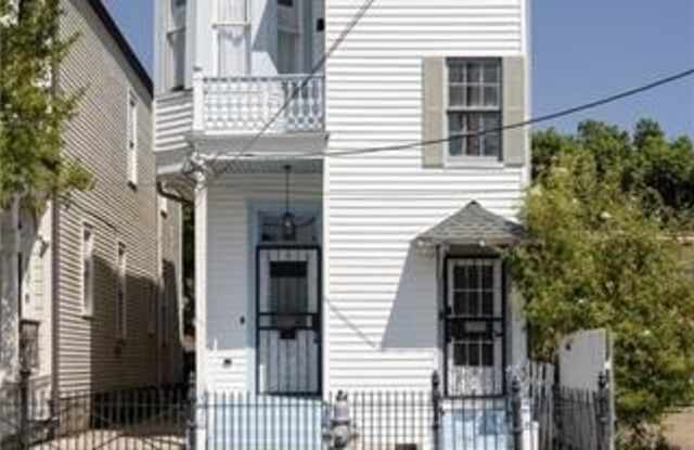 2835 CARONDELET Street photos photos