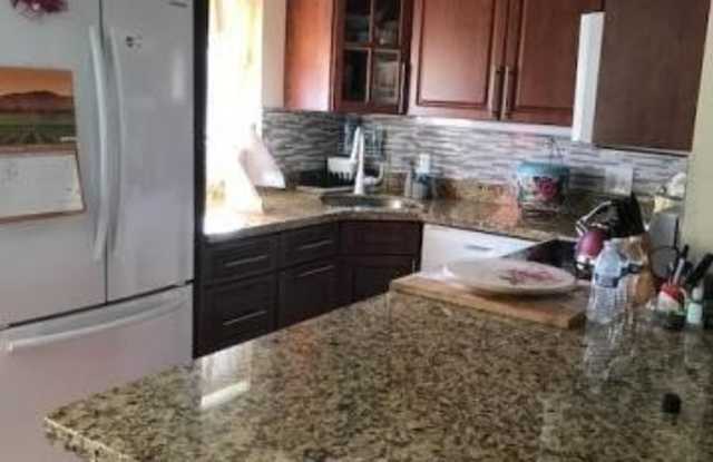 3300 Springdale Boulevard photos photos