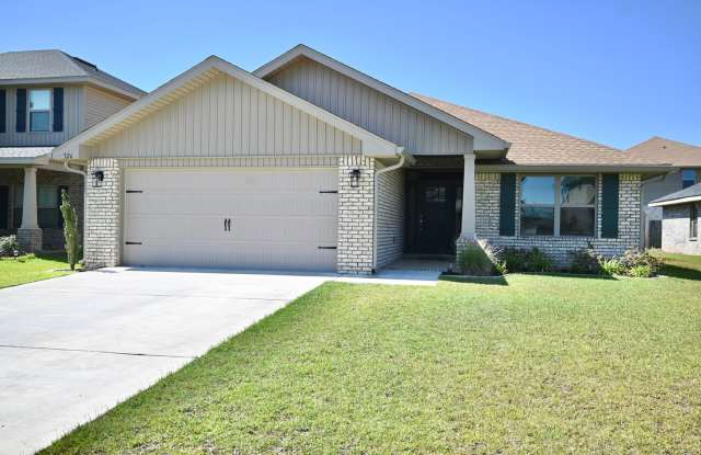 NEW 4/2 WITH COMMUNITY POOL IN CRESTVIEW - 326 Keswick Lane, Crestview, FL 32536