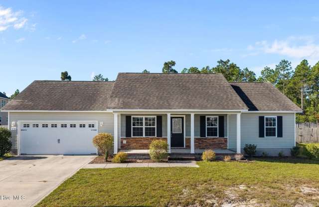 156 Rosemary Avenue - 156 Rosemary Avenue, Onslow County, NC 28539