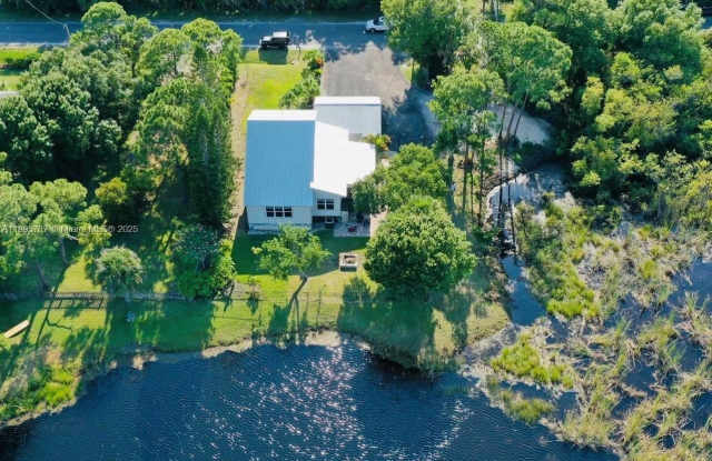4700 Regina Dr photos photos