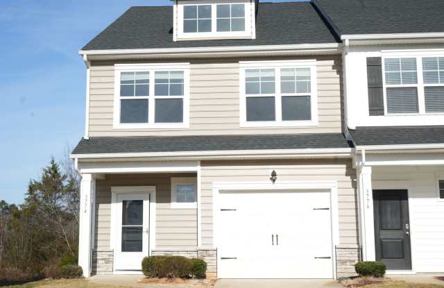 3BR/2.5BA SFR with 1-car garage near Publix. Pets Allowed photos photos