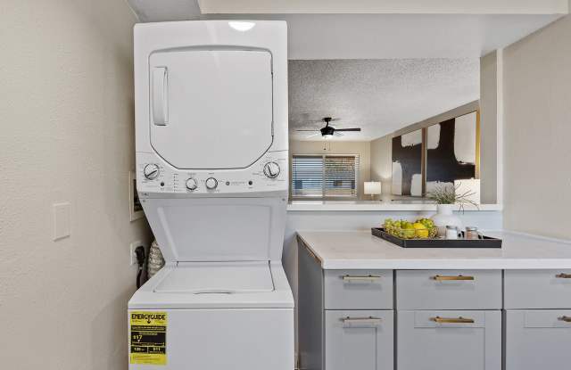 Camelback Village Apartments Gallery 4