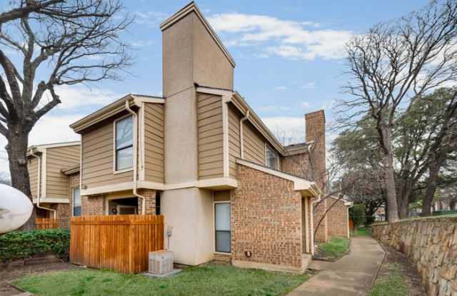 2119 Park Willow Lane - 2119 Park Willow Lane, Arlington, TX 76011