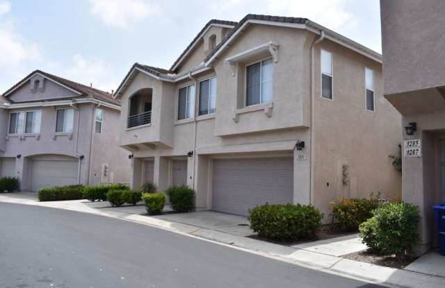 3 bd 2.5 ba, Condo With Community Pool (Chula Vista, 91910) photos photos