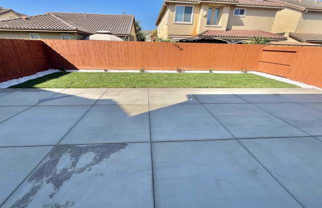 16297 Malibu Drive Gallery 4