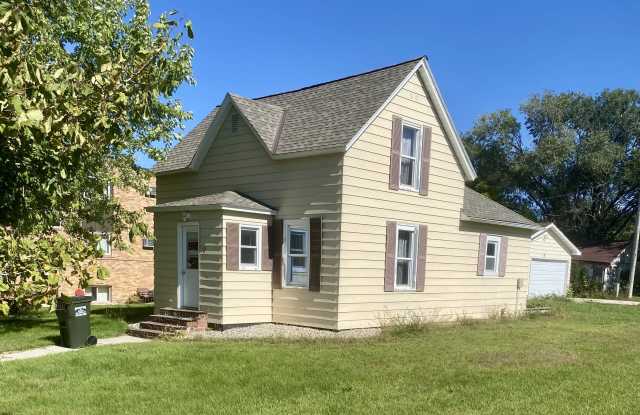 19 1st Avenue Northeast Gallery 1