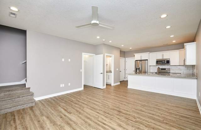 2339 SE Sydney Ln - 3BR 2.5ba Townhouse in Waukee Gallery 3