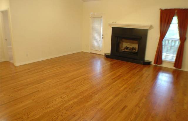 73 Merritt Drive Gallery 3
