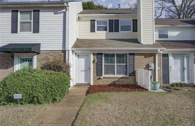 1032 Fairfax Drive photos photos