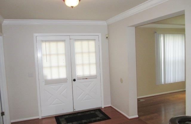 1113 SPRINGWOOD LANE Gallery 4