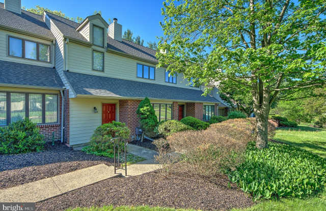 4 INGHAM WAY photos photos