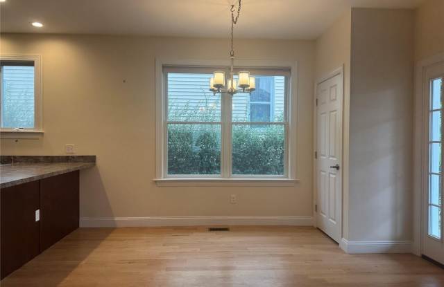 31 Maple Street photos photos