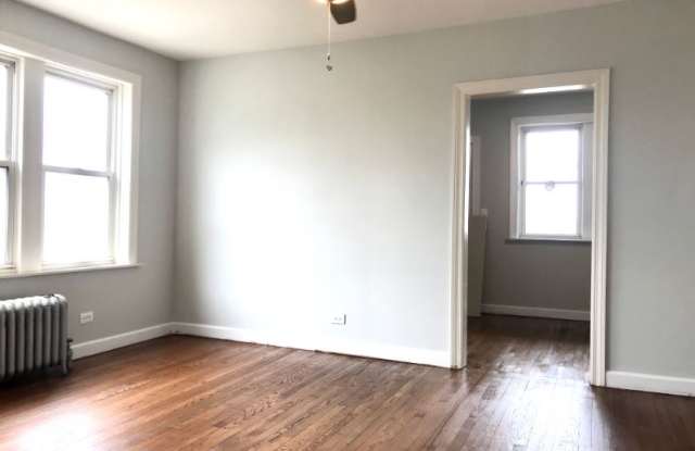 4716 W. Byron St. Unit 3 Gallery 3