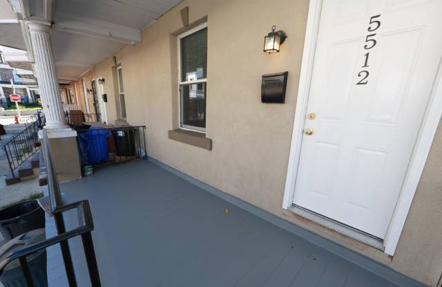 5512 Crowson Street Gallery 2