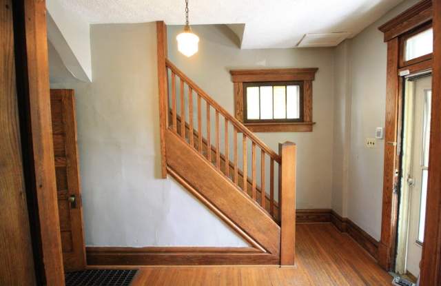 142 E Northwood Avenue Gallery 2