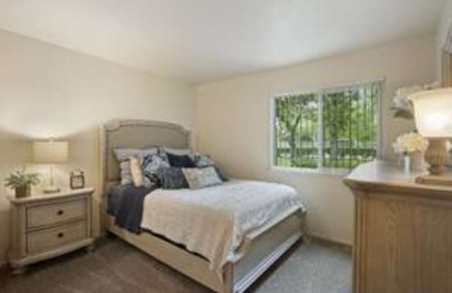 Valley Oak photos photos