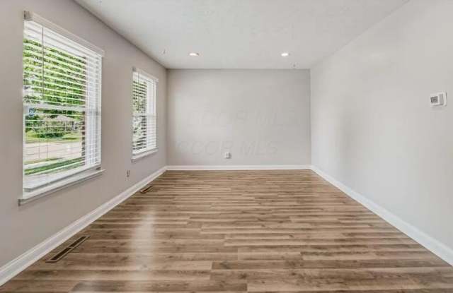 3600 Manila Drive Gallery 3