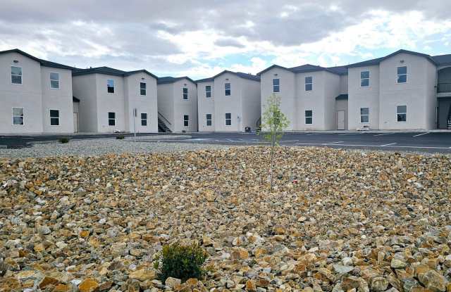 Legacy Point 3 Bed 2 Bath Gallery 1