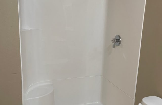 Oroville Studio, Kelly Ridge Shared Pool with pool service, Washer/Dryer hookups Gallery 4